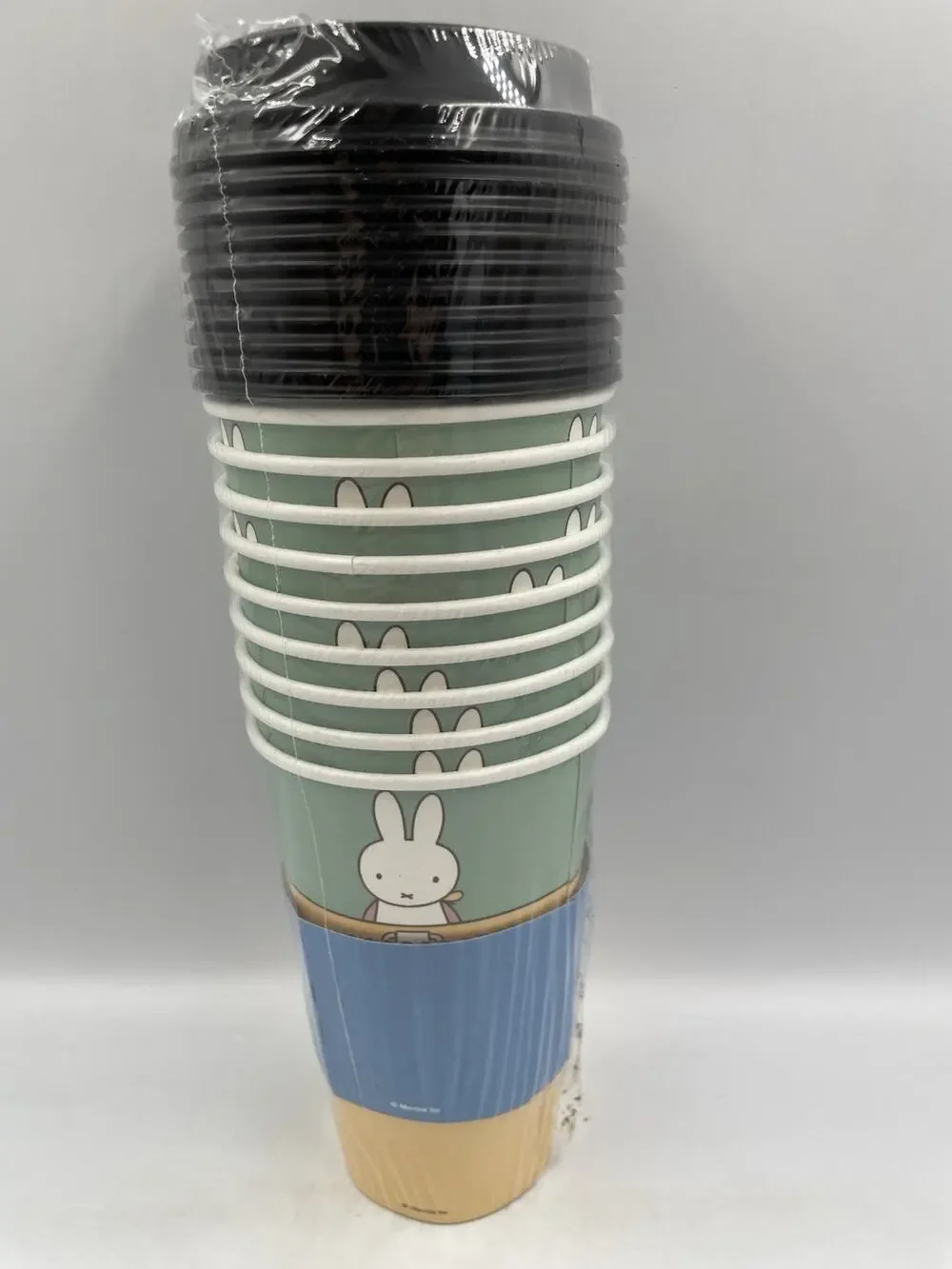 NEW Miffy Set Of 10 Hot Travel Cups 16 Oz With Sleeves & Lids